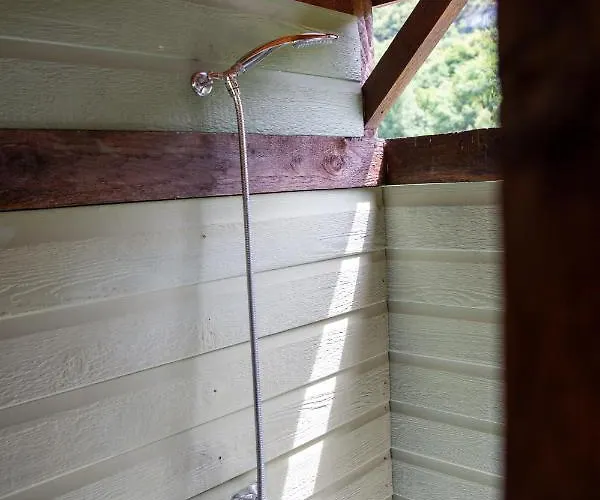 Prázdninový dům La Roulotte En Plein Nature Au Blagour