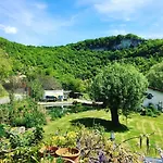 別荘 La Roulotte En Plein Nature Au Blagour *